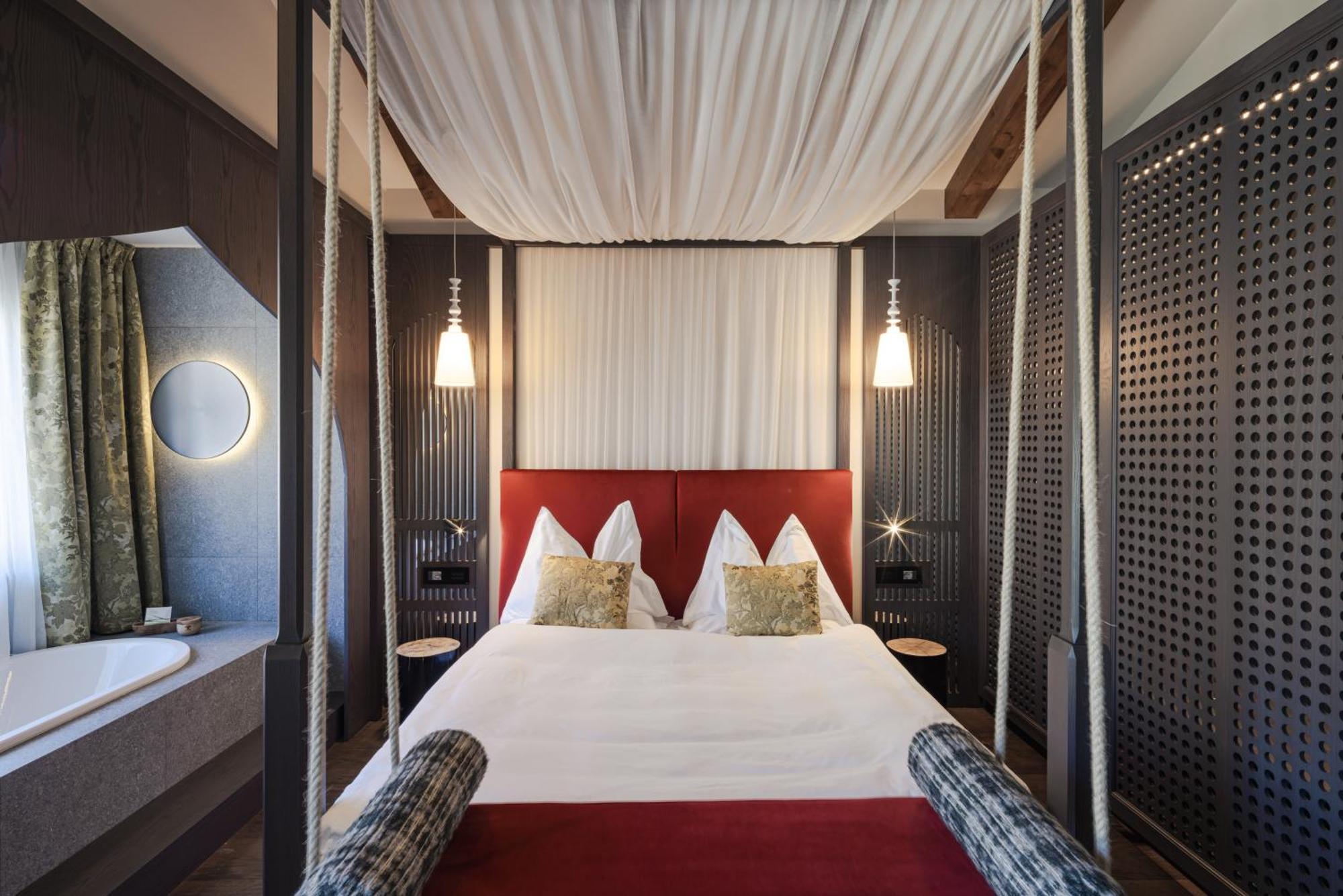 Latemar - Hotel Suites Spa سوراغا المظهر الخارجي الصورة